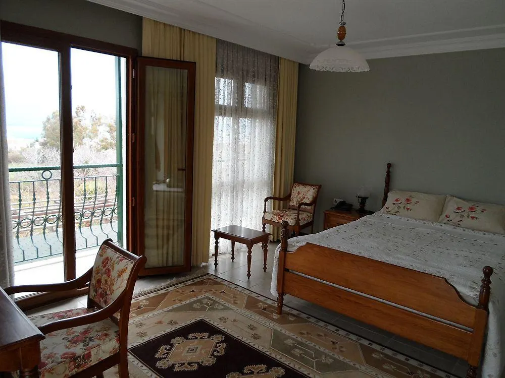 Panion Park Residence Κουσάντασι 2*,