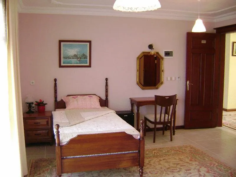 Panion Park Residence Κουσάντασι 2*,