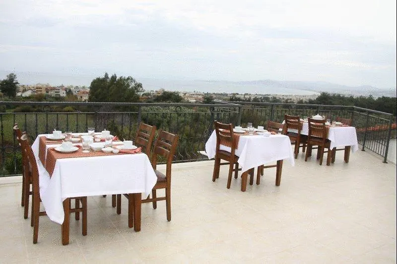 Panion Park Residence Κουσάντασι 2*,