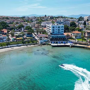 Marti Kusadası